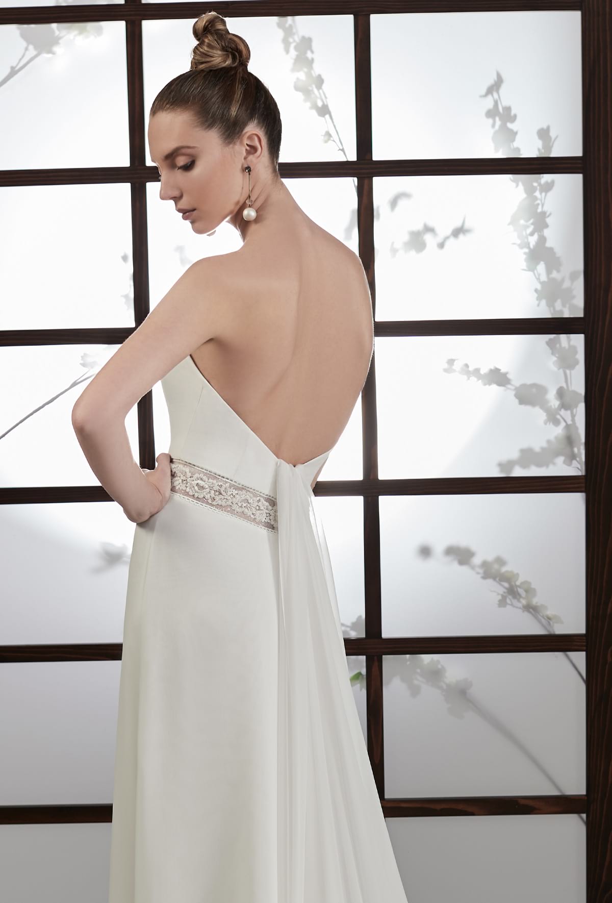 mysecret sposa abito con ampio scollo sul dietro