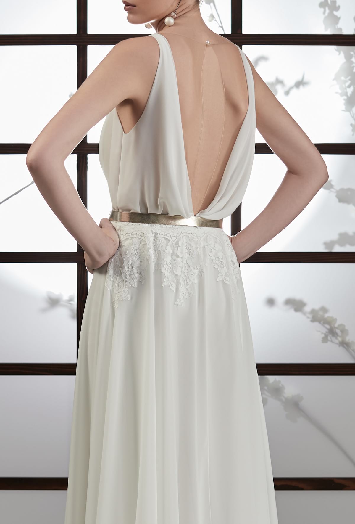 mysecret sposa abito completato da cintura in ecopelle color platino