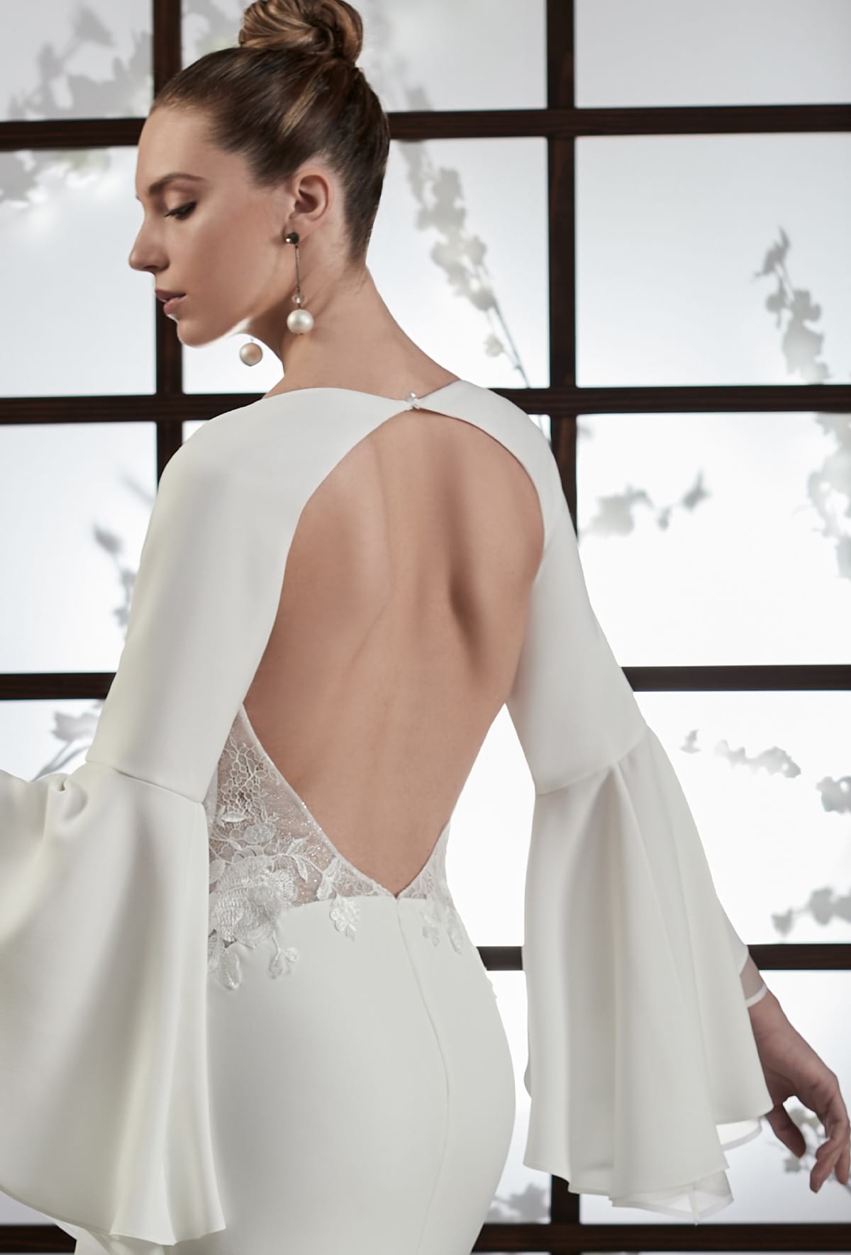 mysecret sposa abito con ampia scollatura sul dietro lasciando la schiena nuda
