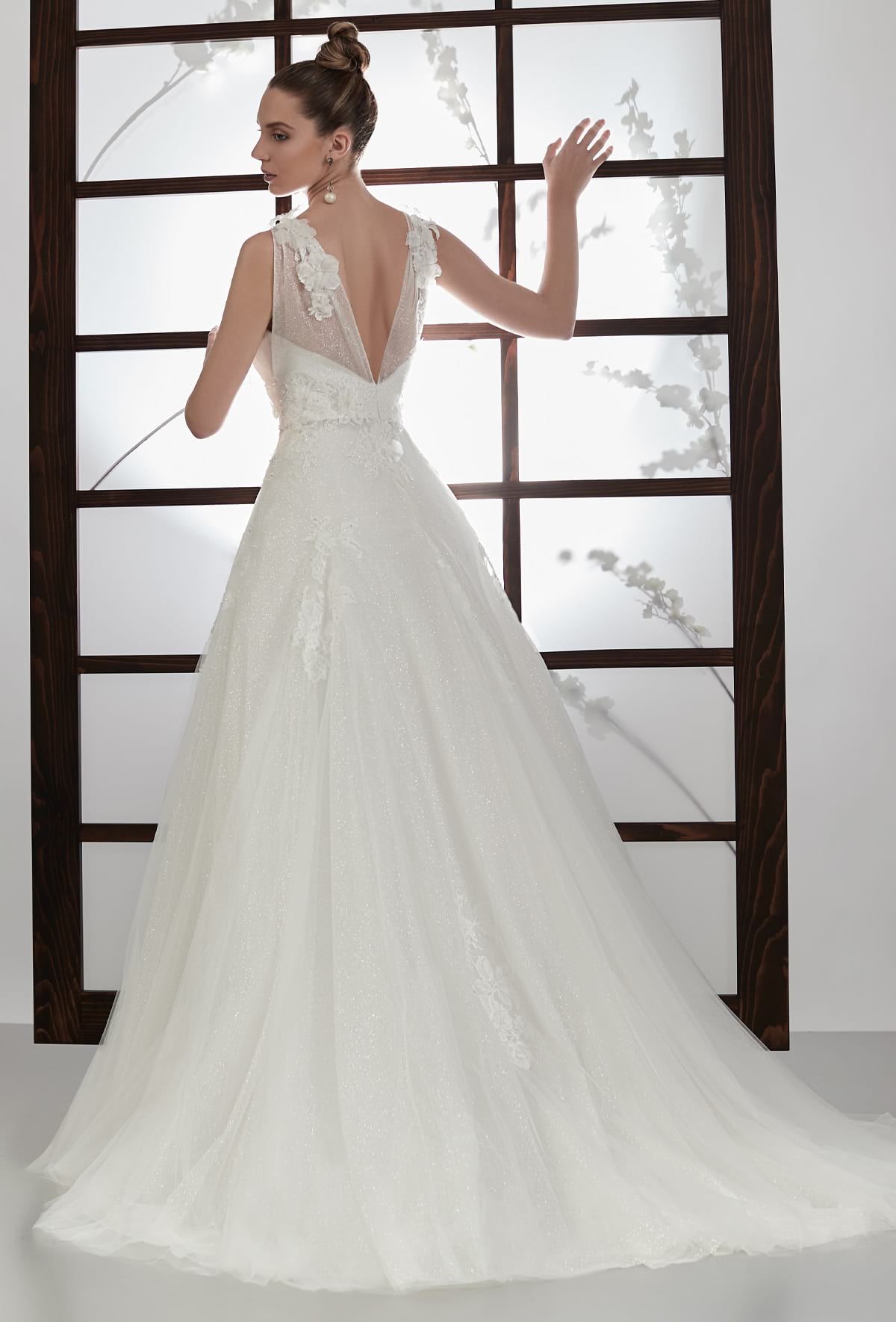 mysecret sposa abito ampio in tulle glitter e sovrapposizione di tulle con applicazioni di pizzo