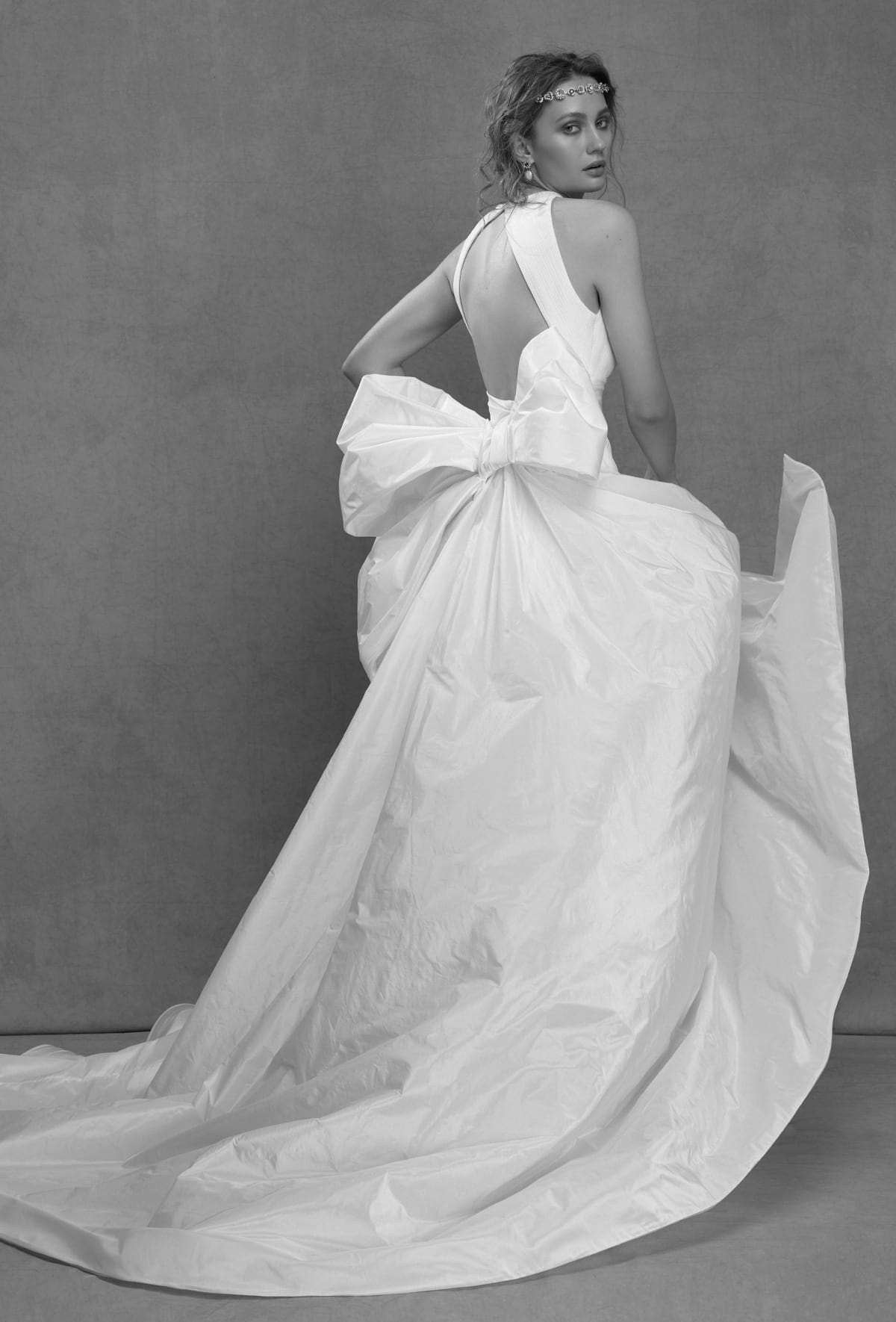 mysecret sposa abito da sposa con ampia coda in leggero taffetà