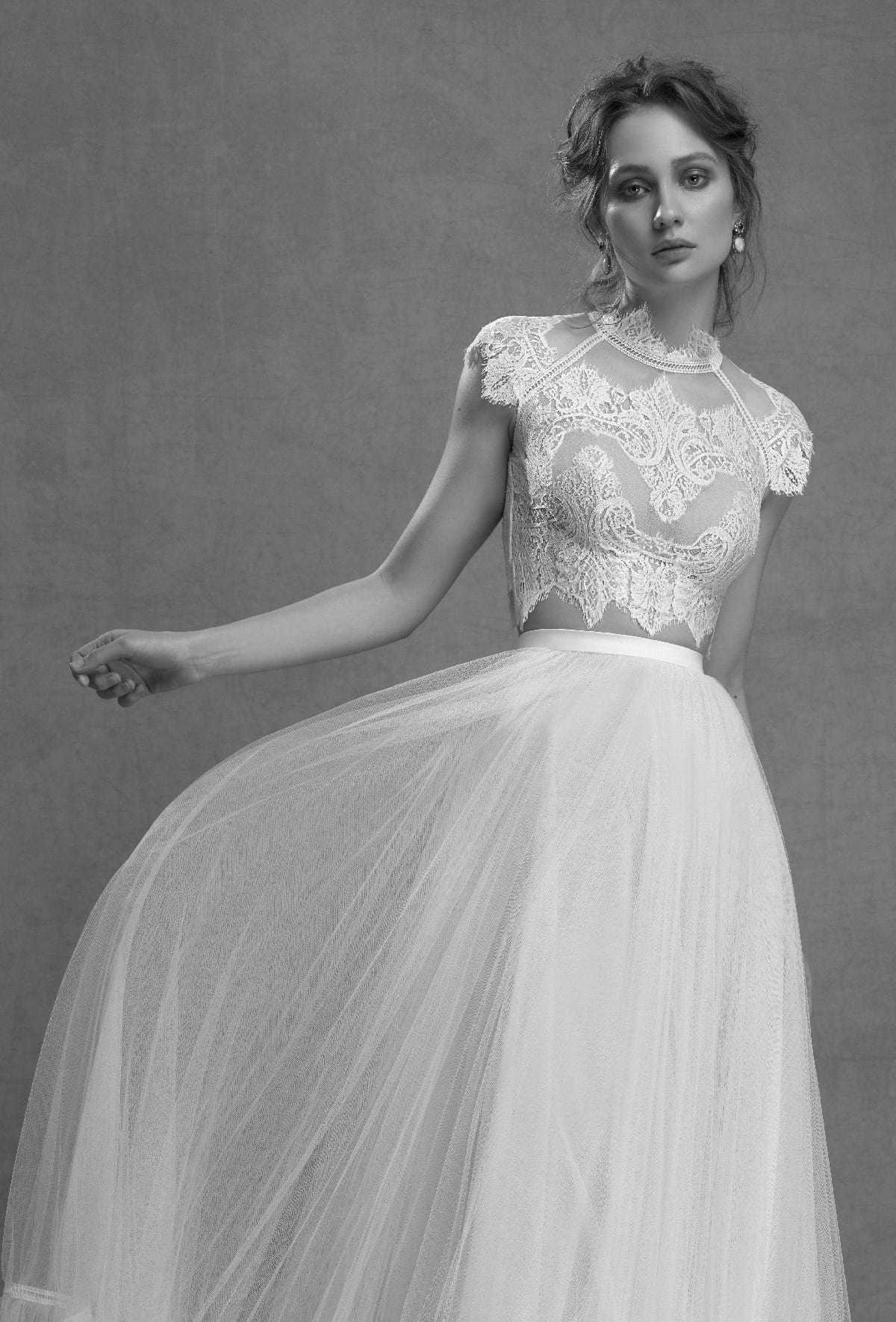 mysecret sposa completo da sposa corpetto evidenziato da giochi di a-jour e trasparenze
