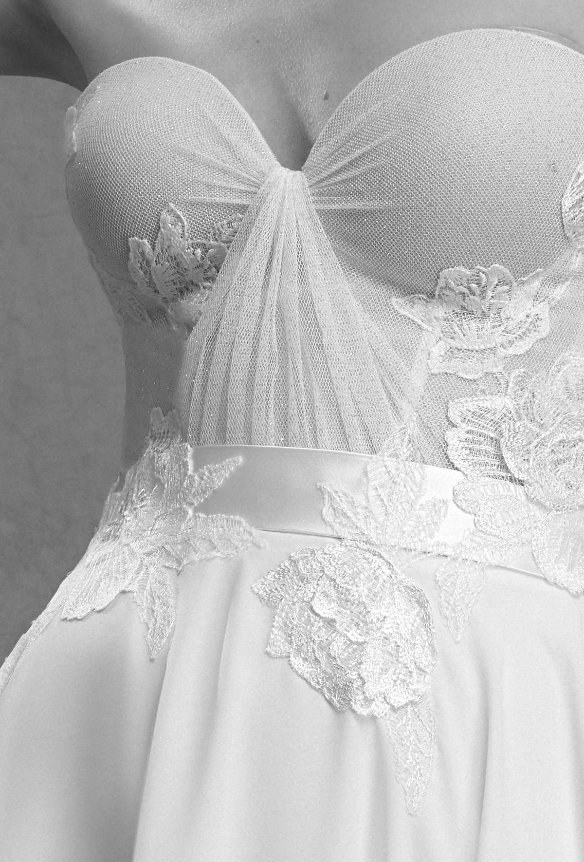 mysecret sposa abito da sposa scivolato in georgette con applicazioni in tulle italiano ricamato