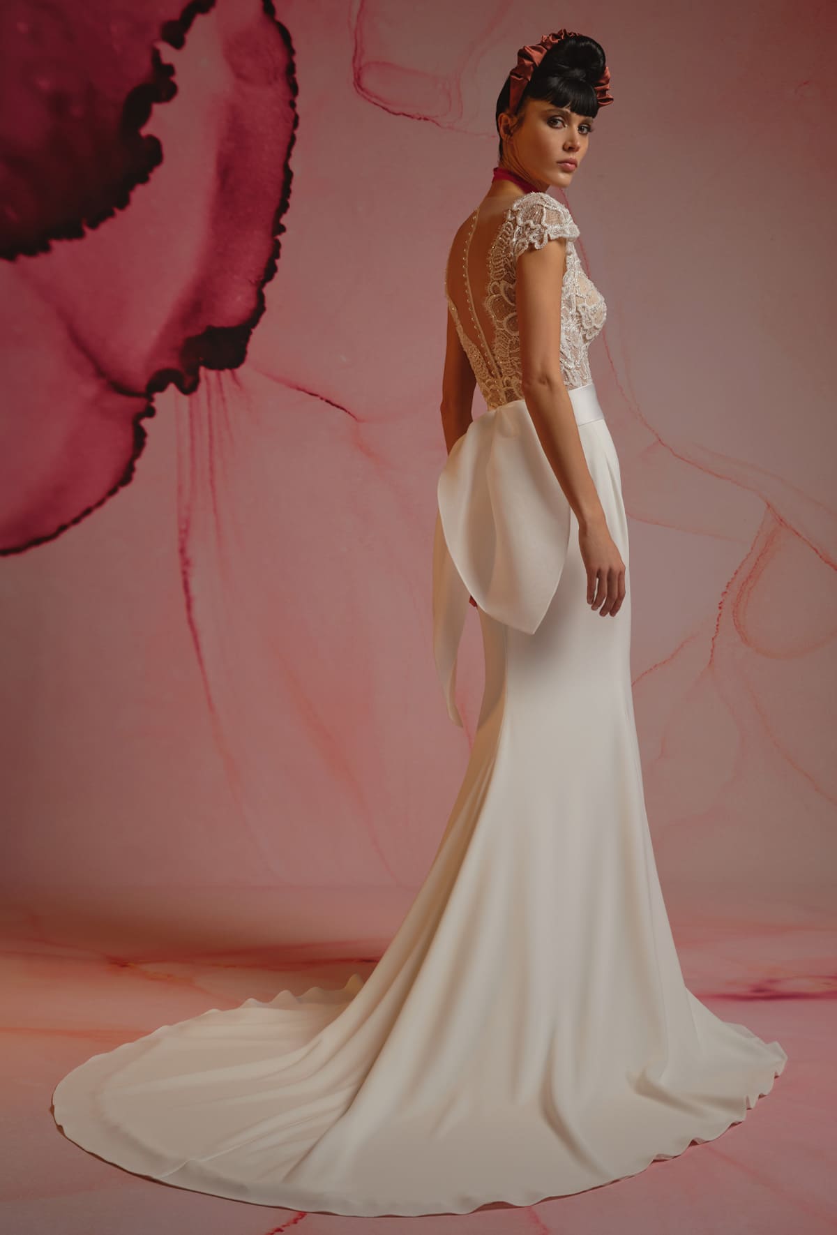 Wedding dress made up of a seductive skirt - 23105-2
