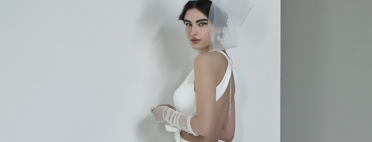 Abiti da sposa con schiena scoperta: sensualità e raffinatezza