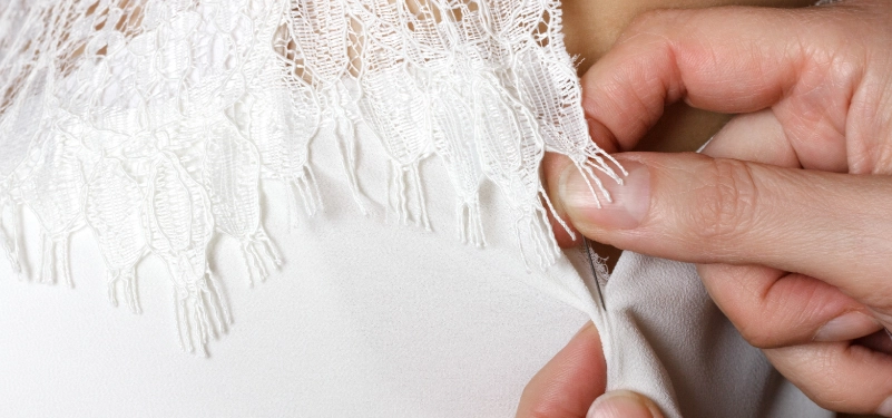 come si svolge la consulenza personalizzata per scegliere l'abito da sposa
